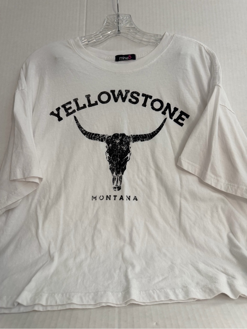 Mine B White Graphic 'Yellowstone Montana' Short Sleeve Tee